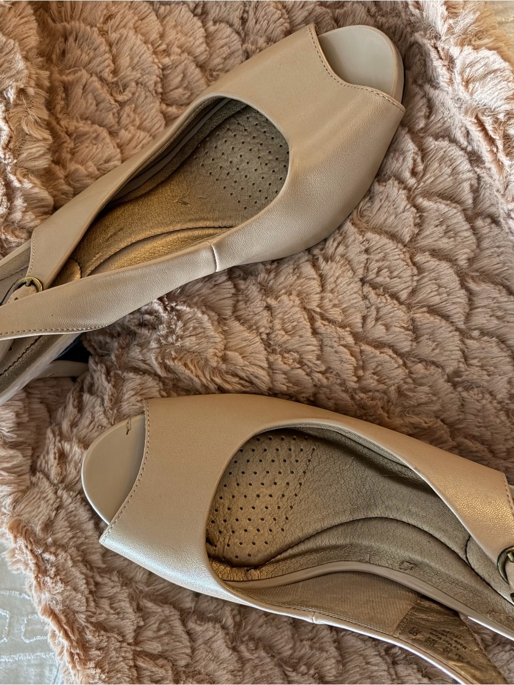 Life Stride Neutral Beige Open-Toe Slingback Heels